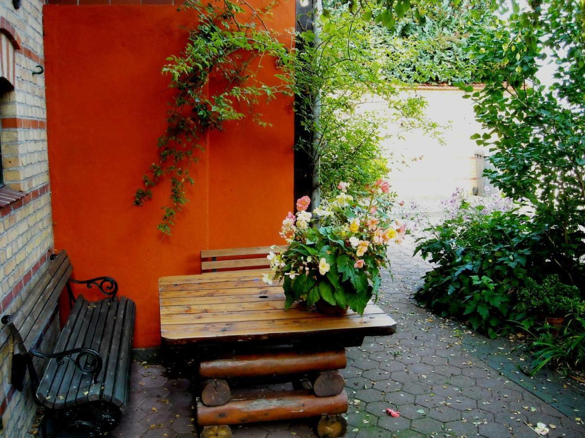 Ferienwohnung Auf Ehem. Alten Bauernhof Liebenwalde Exterior foto